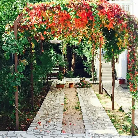 Karmelic Apartament Malinska