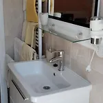 Apartment Karmelic *