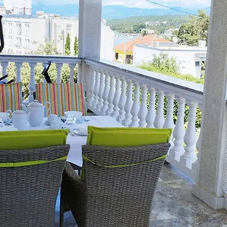 Apartment Karmelic Malinska
