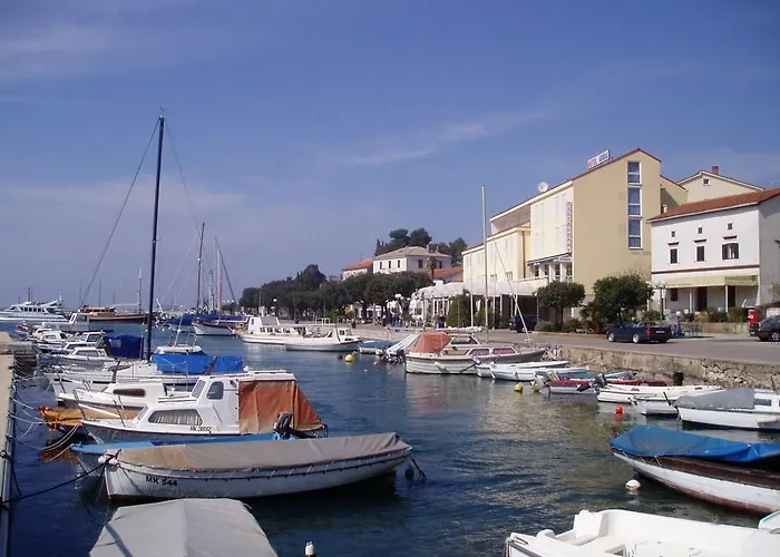 Karmelic * マリンスカ