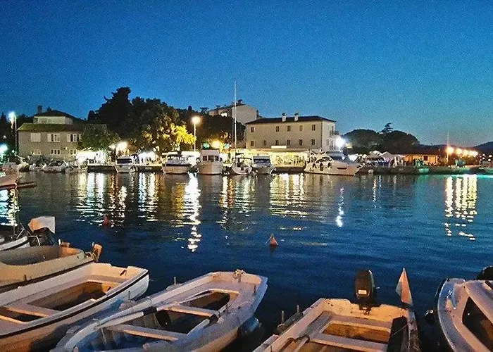 Karmelic アパート